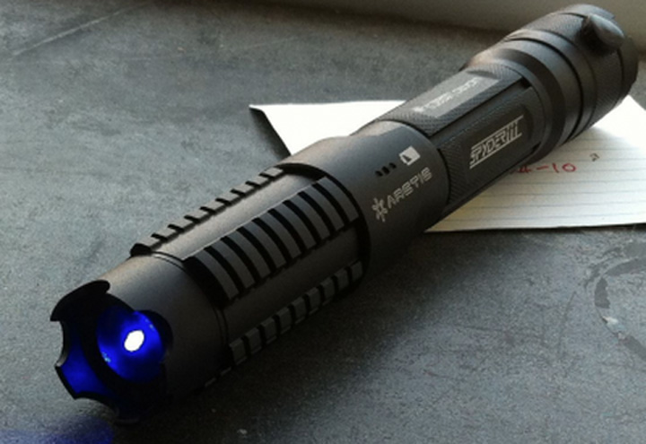 Hoe maak je een laser zaklamp? blog